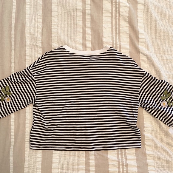 H&M cropped tee - Picture 2 of 8